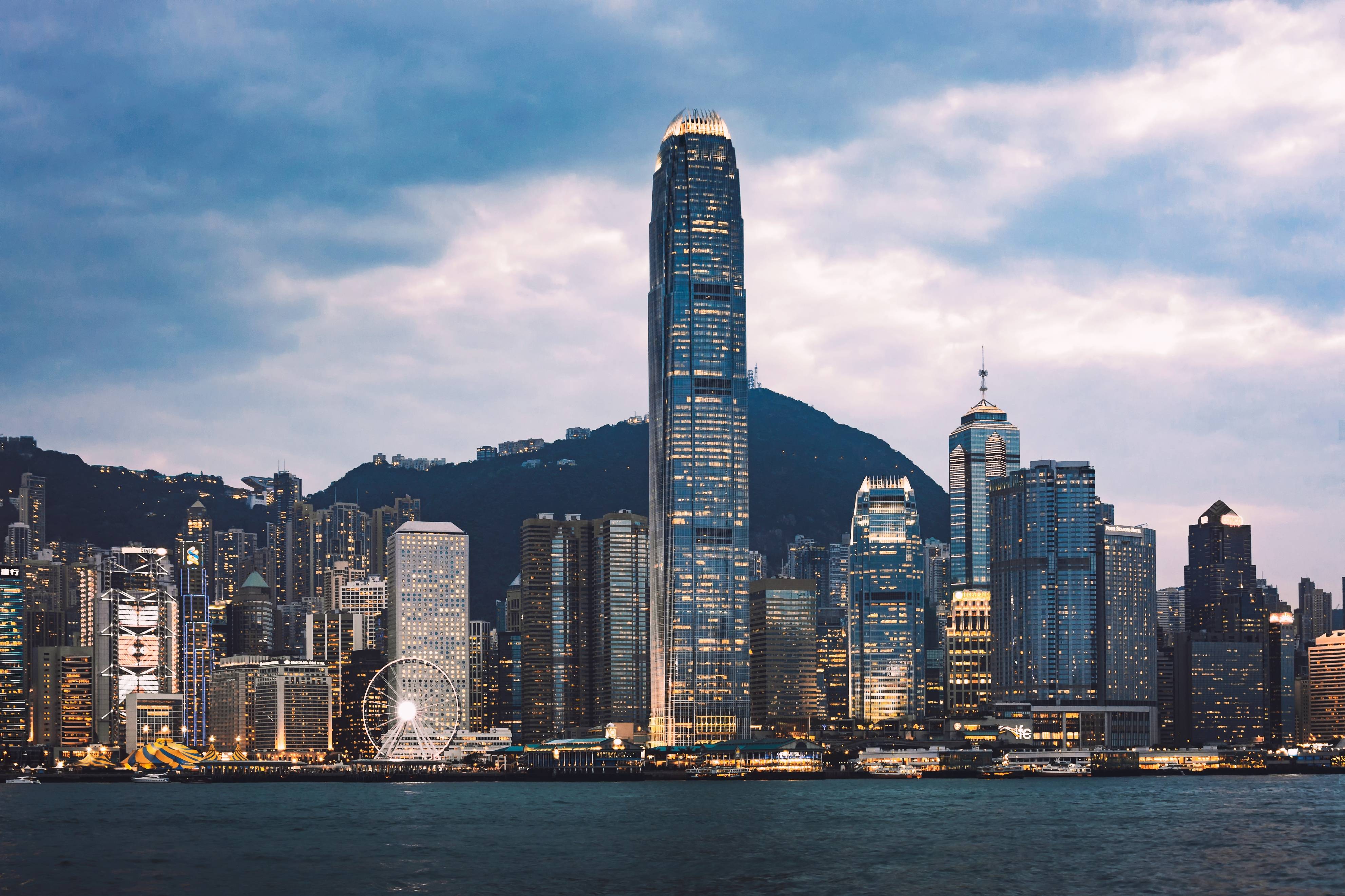 香港